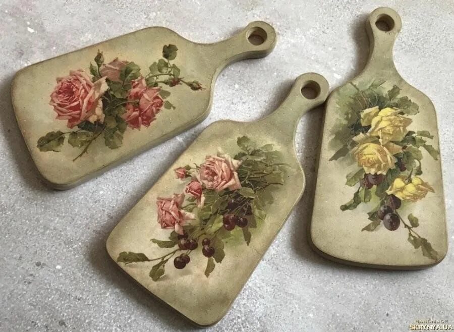Декупаж разделочных. Разделочные доски с декупажем. декупаж досок для кухни. декупаж разделочной доски. декупаж кухонной доски.