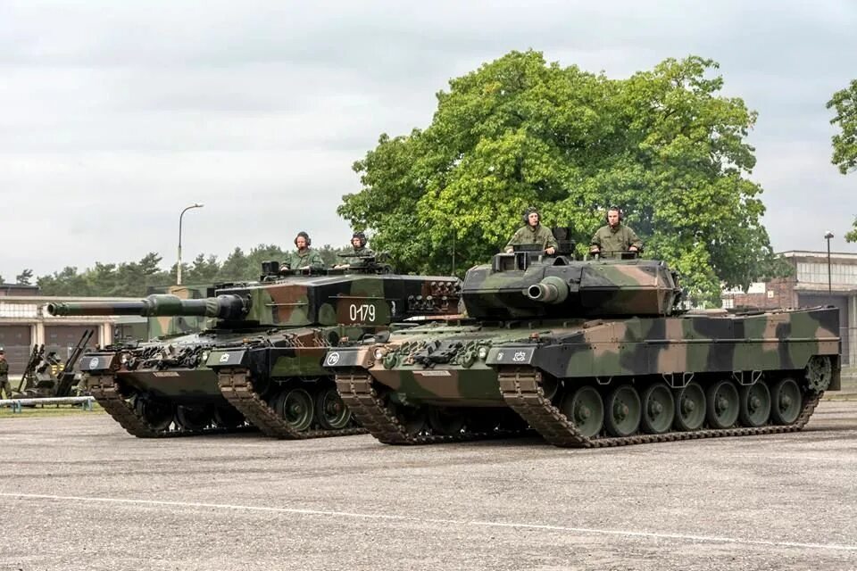 Пол танковый. Танк леопард 2а4. Leopard 2 Польша. Танки Leopard 2a4. Леопард 2a5 Польши.