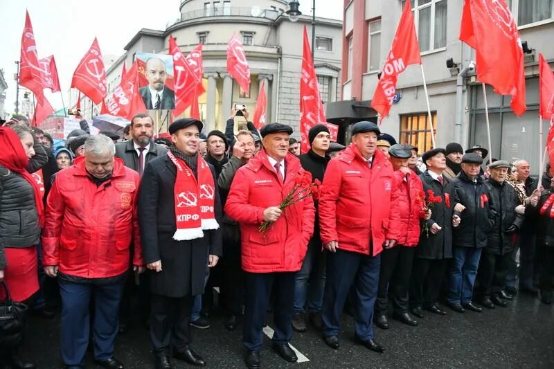 Шествие КПРФ. Революция коммунистов. КПРФ революция. КПРФ 2024. 7 ноября 2024 года