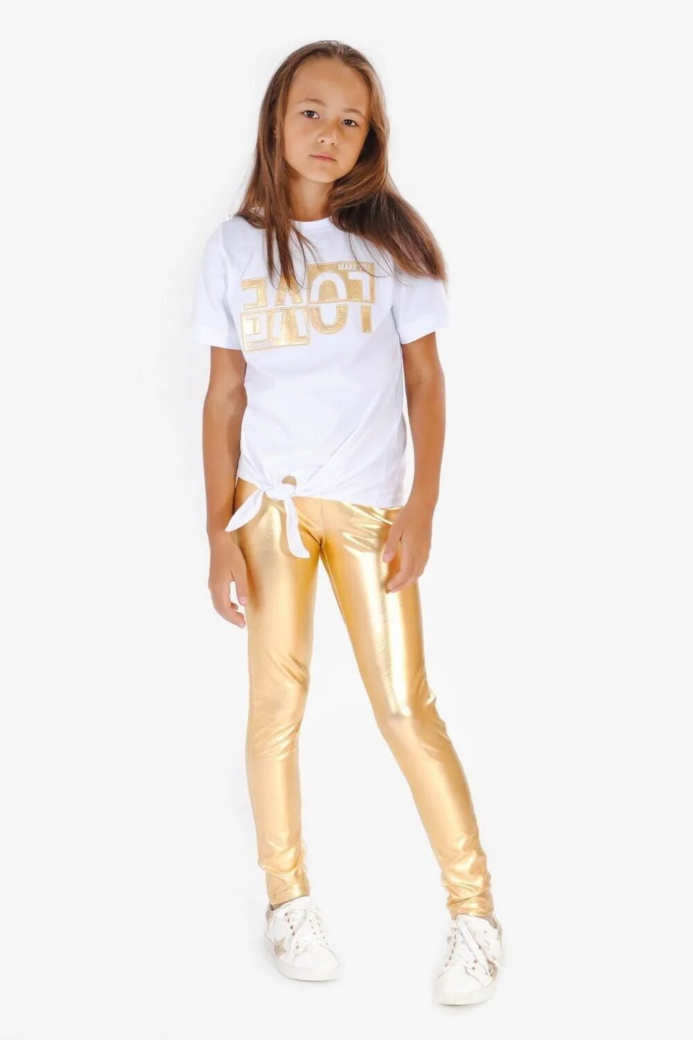 Дольче габбана kids 2022. Платье золотого цвета для девочки. Детская брендовая одежда. Детская одежда. Детская коллекция дольче габбана.