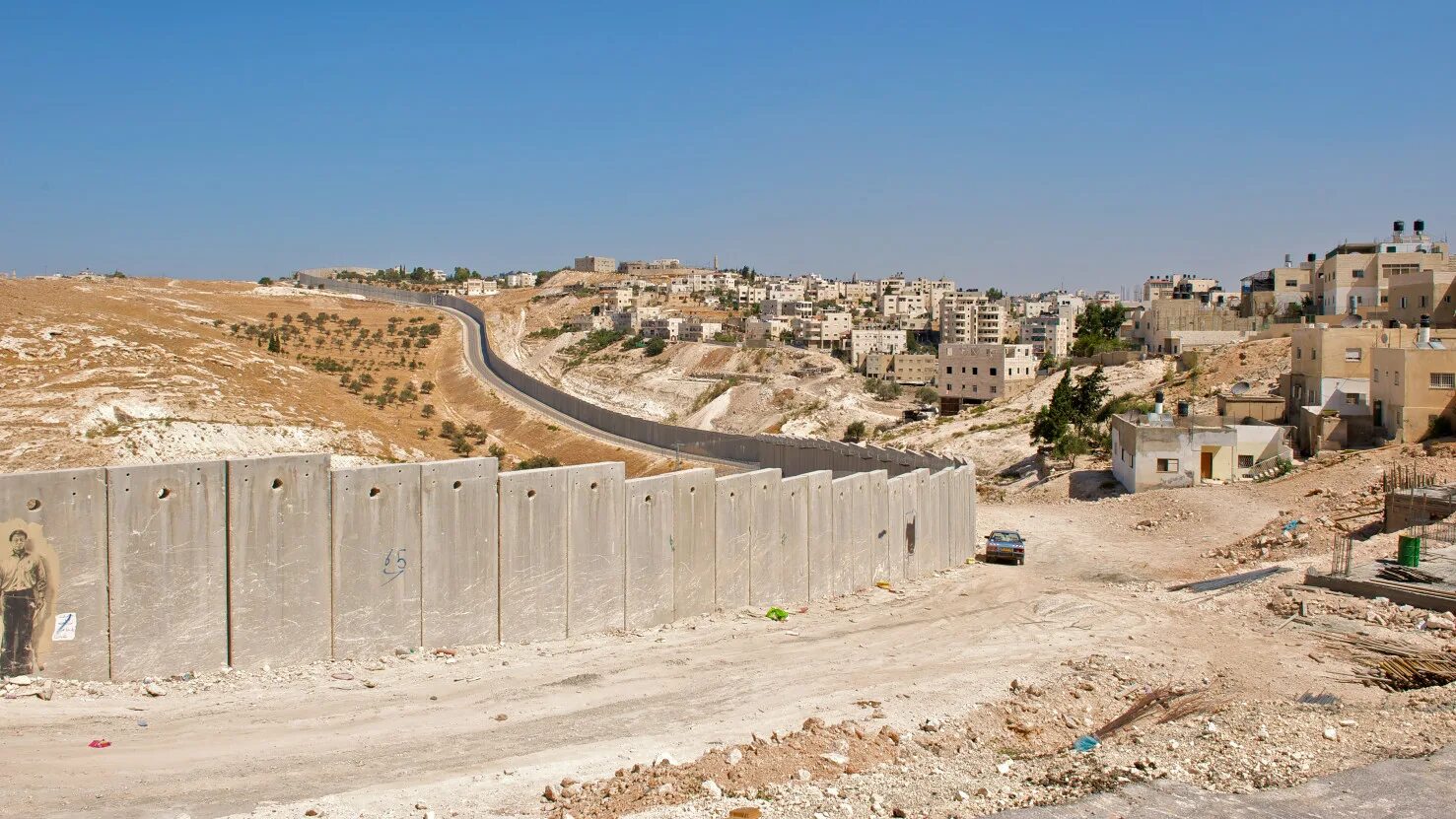 Городская стена афин. Стены афин. Стены афин. Стены афин. Дербент стена в море.