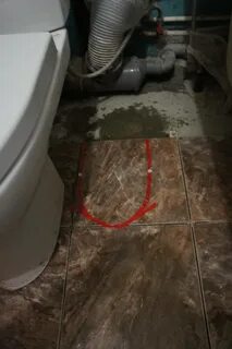 Шатается унитаз на полу