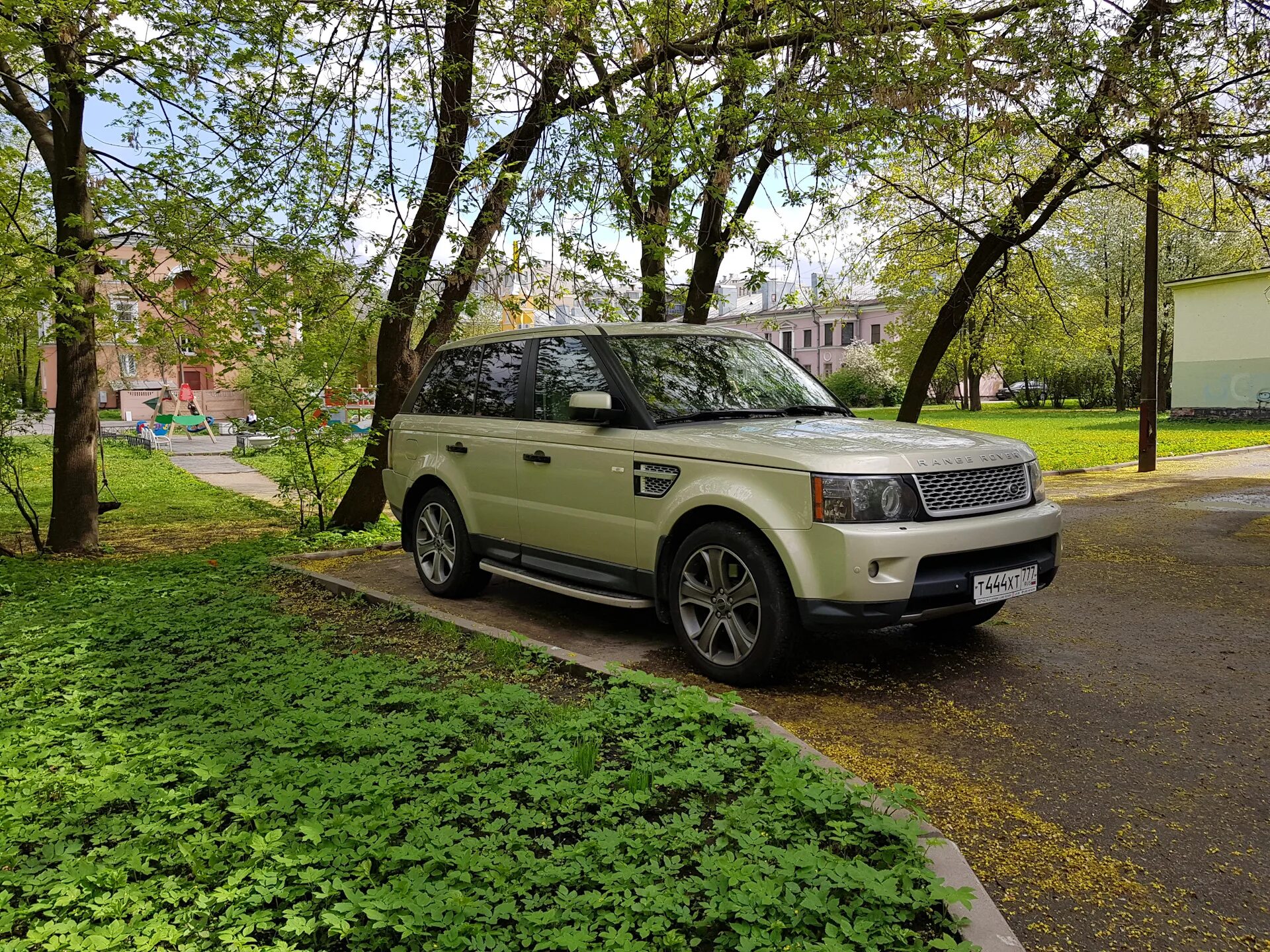 Рендж Ровер 2004. Ленд Ровер спорт 2008. Range Rover Sport 2008. Range Rover 2008. Range rover sport 2008 год