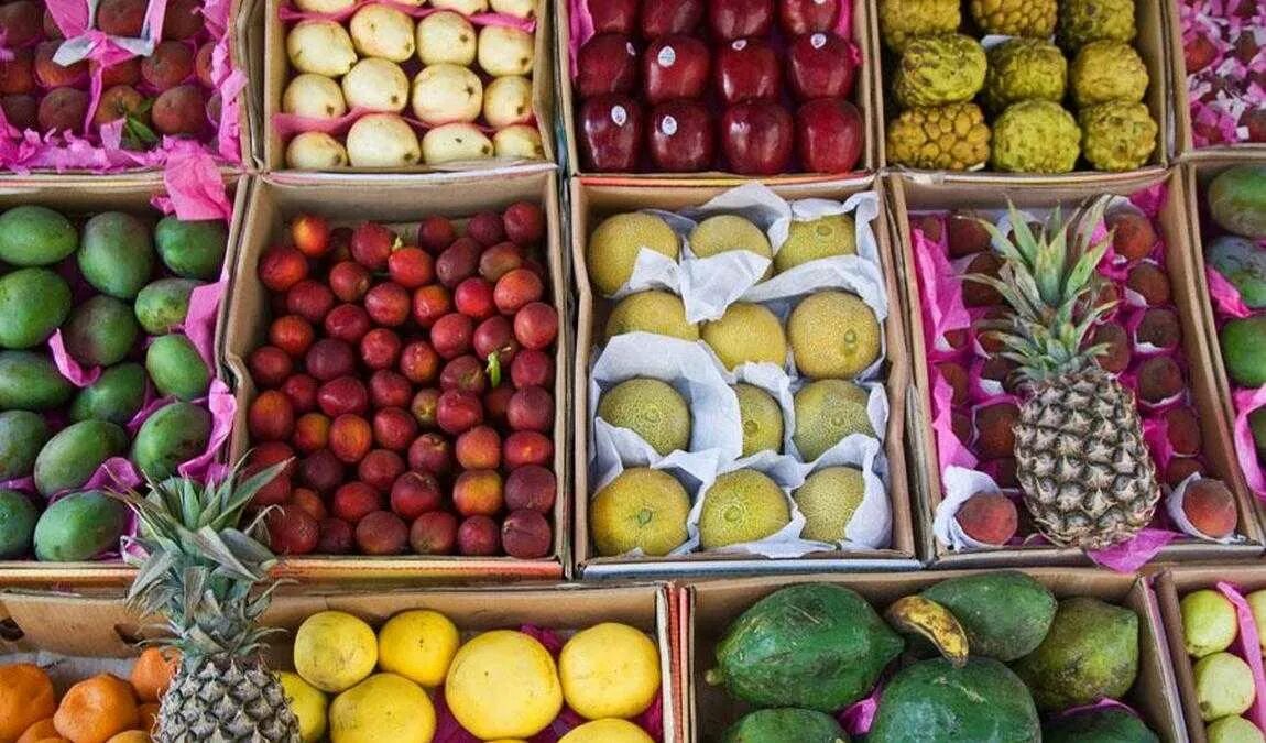 Шарм-эль-шейх фрукты. Фруктовый рынок в хургаде. Фрукты в египте в феврале хургада. Египетские овощи. Фрукты шарм эль шейха.