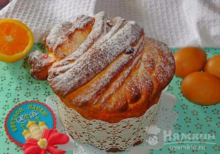 Кулич с цедрой апельсина и изюмом. Апельсиновый краффин кулич. кулич краффин с апельсиновой цедрой. кулич с апельсиновой цедрой и цукатами. кулич с апельсиновым соком.