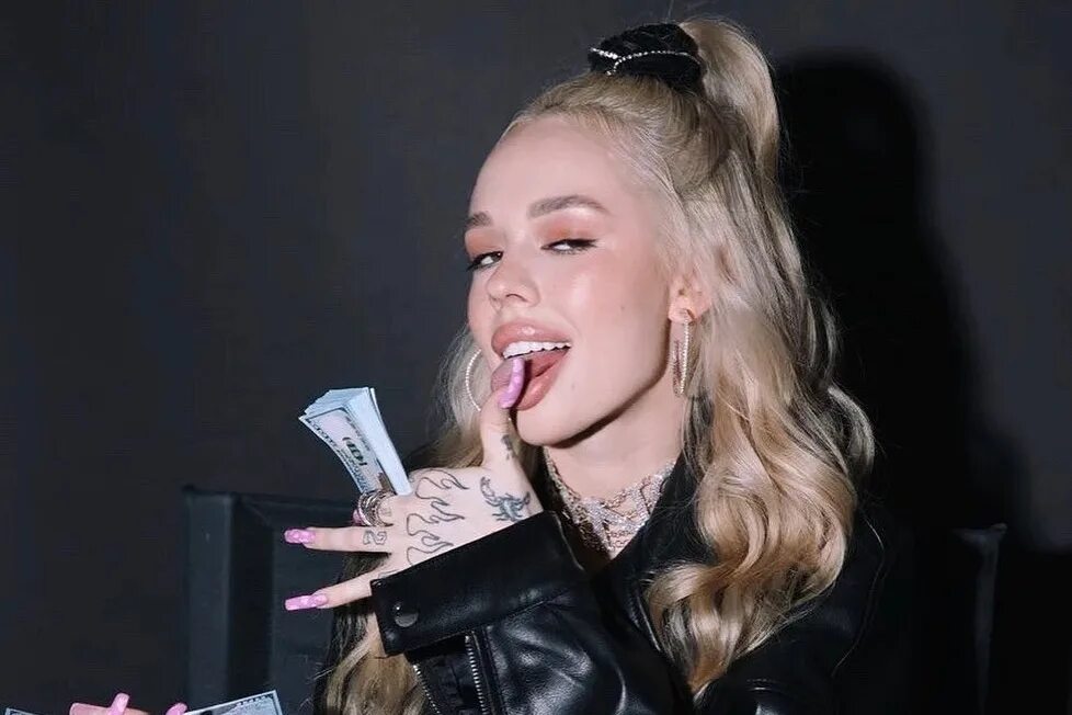 Самка 2021. Даша инстасамка 2021. Даша зотеева 2021. Дарья зотеева. Инстасамки 2021.