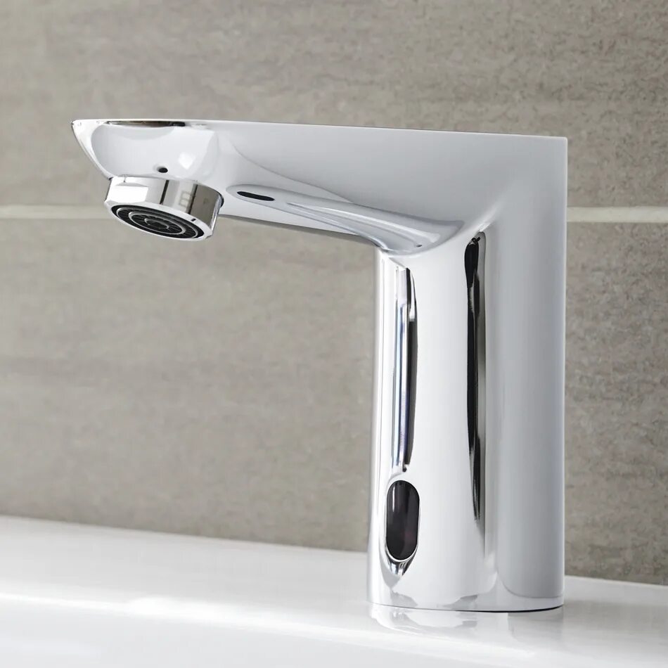 Сенсорный смеситель для раковины купить. Кран Grohe Euroeco 36271000. Смеситель для раковины Grohe Euroeco. Сенсорный смеситель Грое для раковины. Grohe e 36271000.