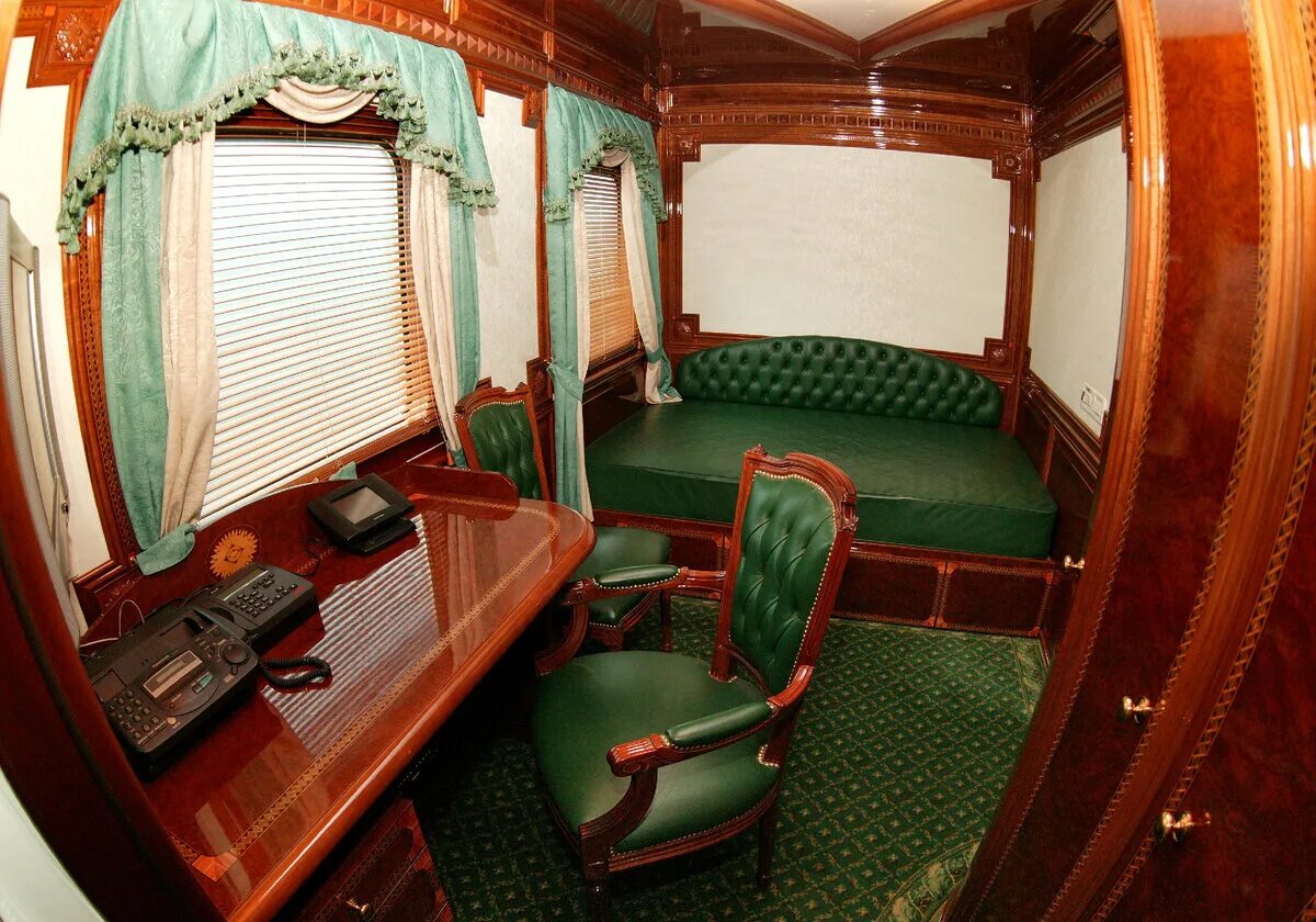 Тест. VIP-купе Москва-Санкт-Петербург. - ЯПлакалъ
