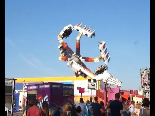Роботы в костроме в коллаже