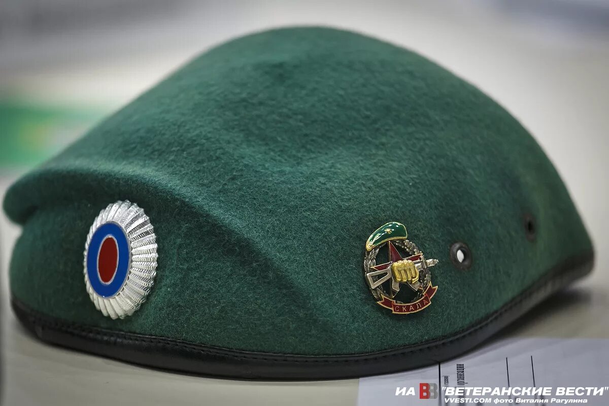 оливковый берет разведка вв. берет спецназа. берет оливковый. фссп краповый берет. оливковый берет какие войска.