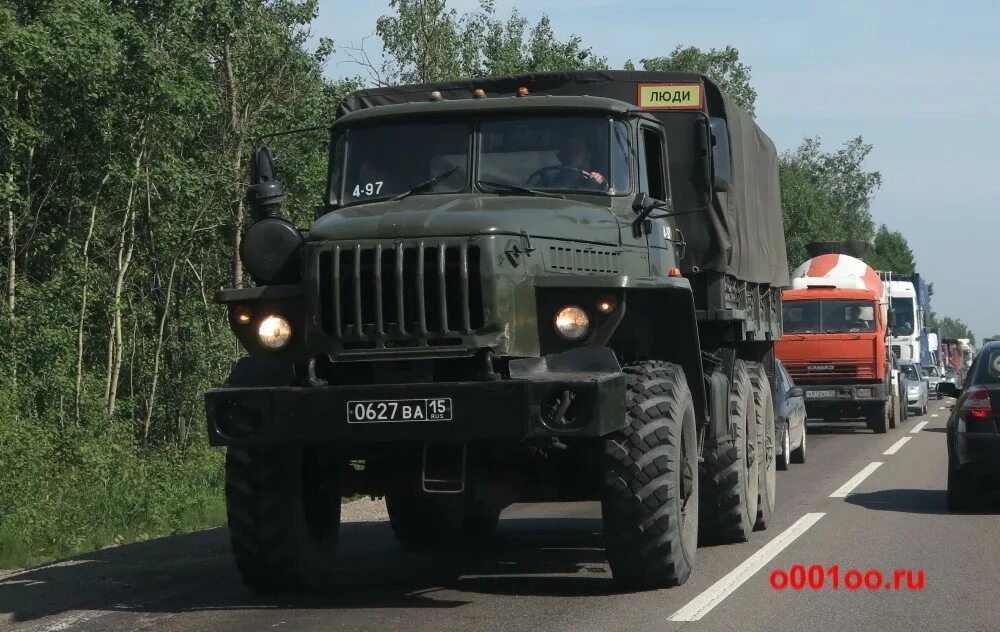 Регион 15 на военных автомобилей. Военные регионы на машинах. Русские военные номера. Черные военные номера. Военные номера машин.