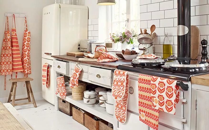 Где разместить полотенце на кухне фото интерьера кухонные полотенца Mint kitchen, Black kitchens, Rustic kitchen cabinets
