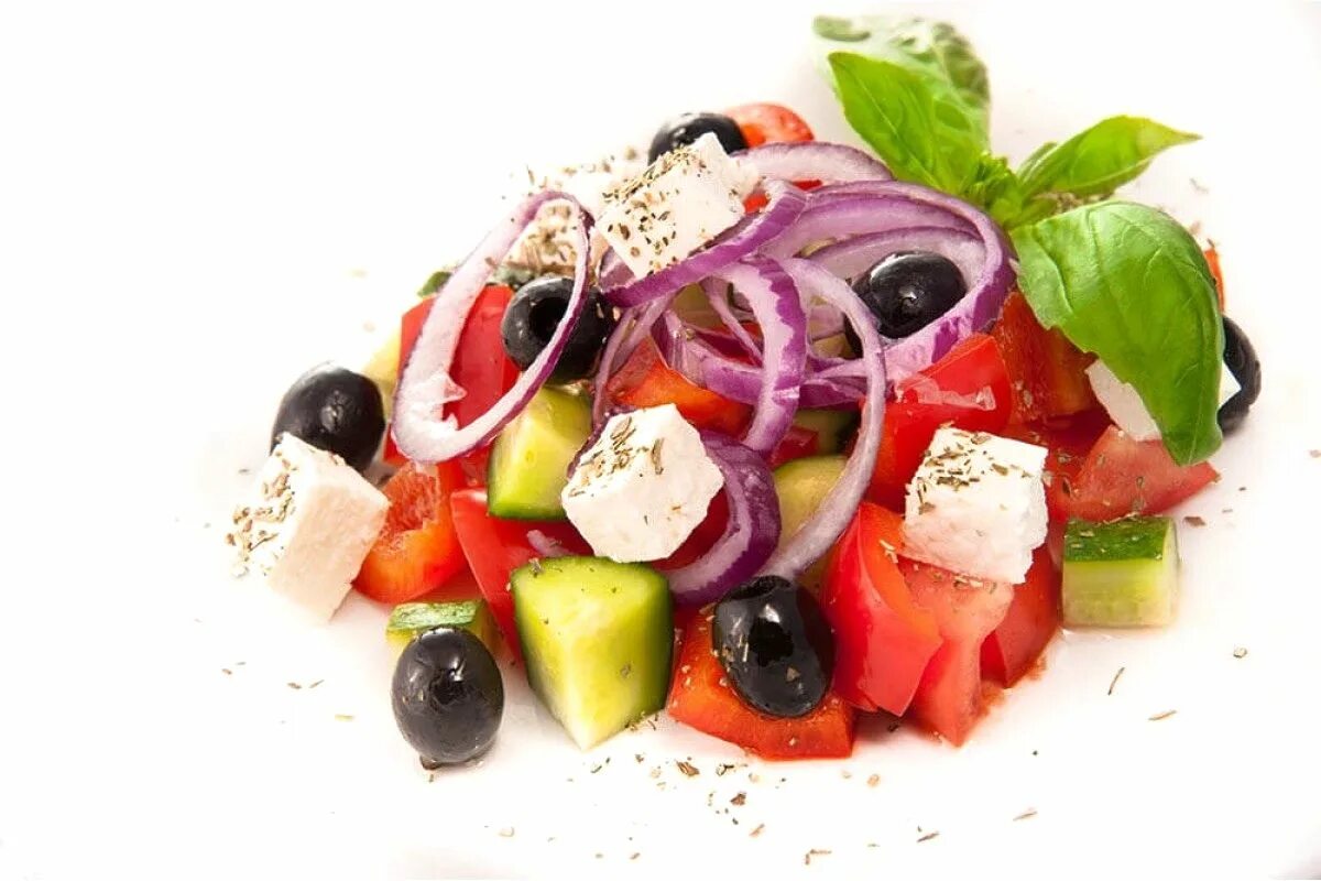 Купить салаты с доставкой. Greek Salad(греческий салат). Салат оливки помидоры сыр фетакса маслины. Греческий салат с фетаксой и маслинами. Салат греческий, 200г.