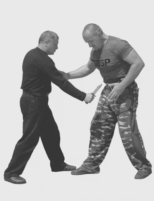 приёмы рукопашного боя спецназа. ножевой бой удары. удары в ножевом бою. рукопашный бой спецназа. ножевой бой удары.