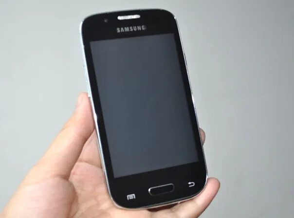 Samsung corbypro b5310. Samsung duos сенсорный старый. Samsung sm-j415fn. Самсунг черный стар. Samsung gt-s5670.