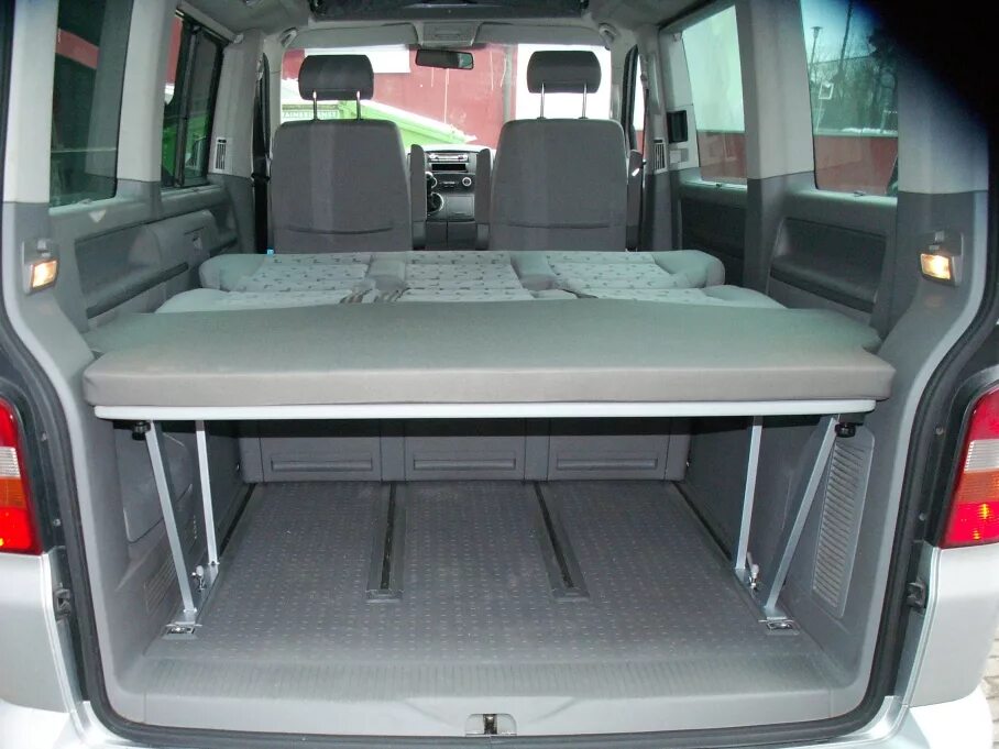 Багажник мультивен т5. Полка multiflex vw t5-т6 multivan. vw caravelle t5 салон. полка в багажник т6 каравелла. volkswagen caravelle 2013 багажник.