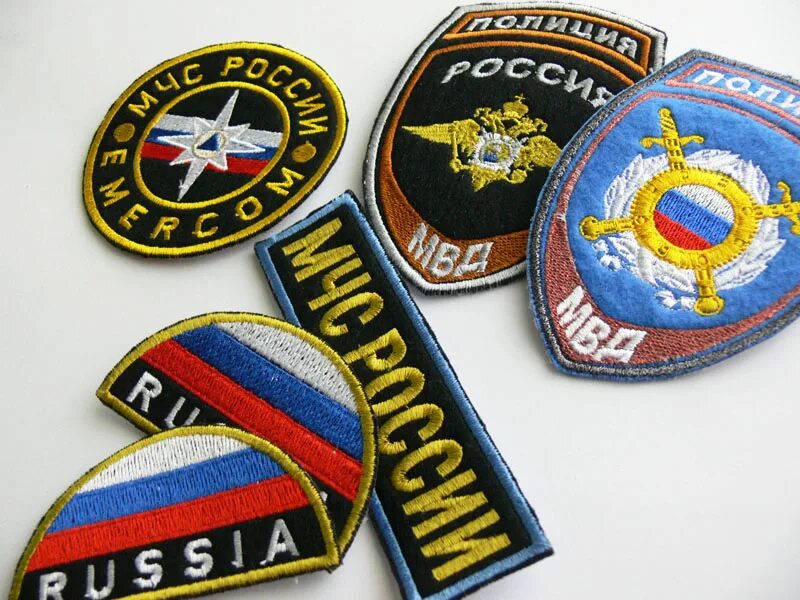 машинная вышивка на 23 февраля. нашивка шеврон. нашивка шеврон. машинная вышивка шевроны. нашивка с вышивкой.