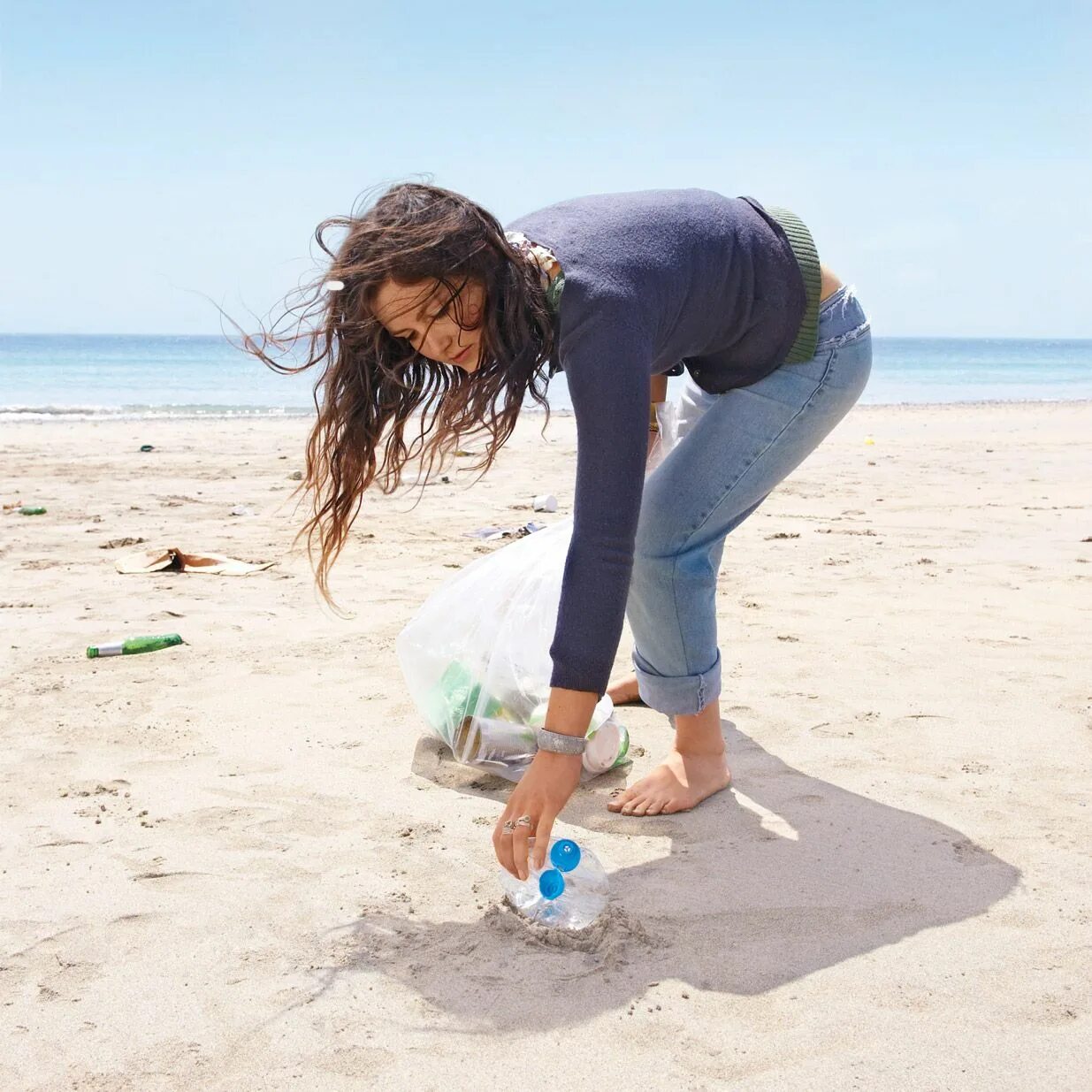 Beach clean. Island Cleaner.