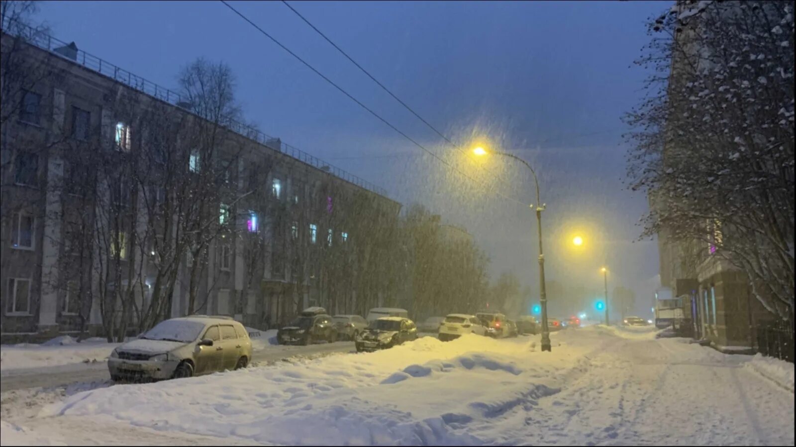 Погода мур. Мурманская область зимой. Снегопад фото. Мурманск снег. Мурманск в январе.