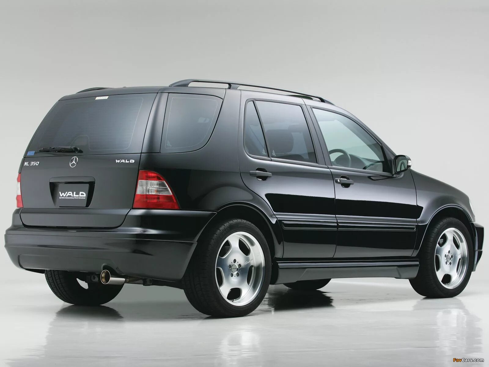 Купить мерседес 163 кузов. Mercedes-Benz w163. Mercedes-Benz m-class w163. Mercedes ml w163. Mercedes Benz ml 163.