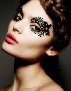 Face art