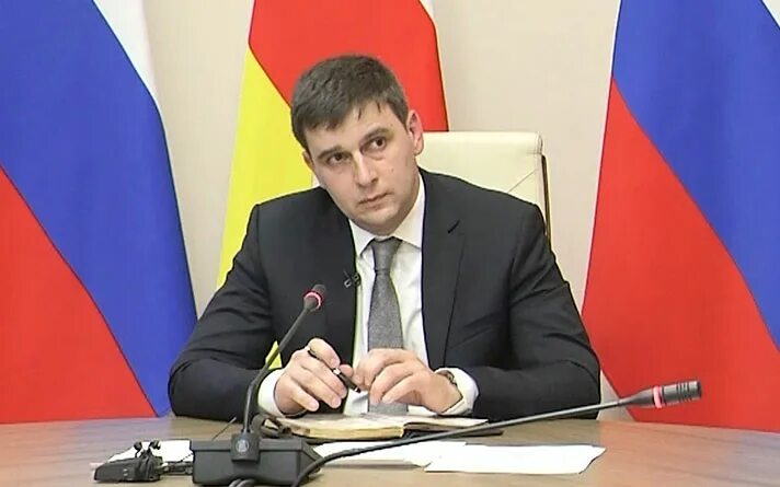 Моргоев константин муратович. Министр рсо. Министр строительства рсо-алания 2022. Башарина людмила вячеславовна. Марзоев владимир олегович.