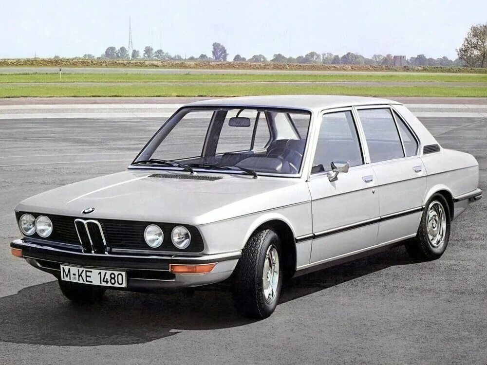 1975 bmw e12 520i 60 фото - UeroParts.ru
