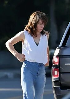 MILLA JOVOVICH ata Gas Station on Sunset Blvd in West Hollywood 06132022.