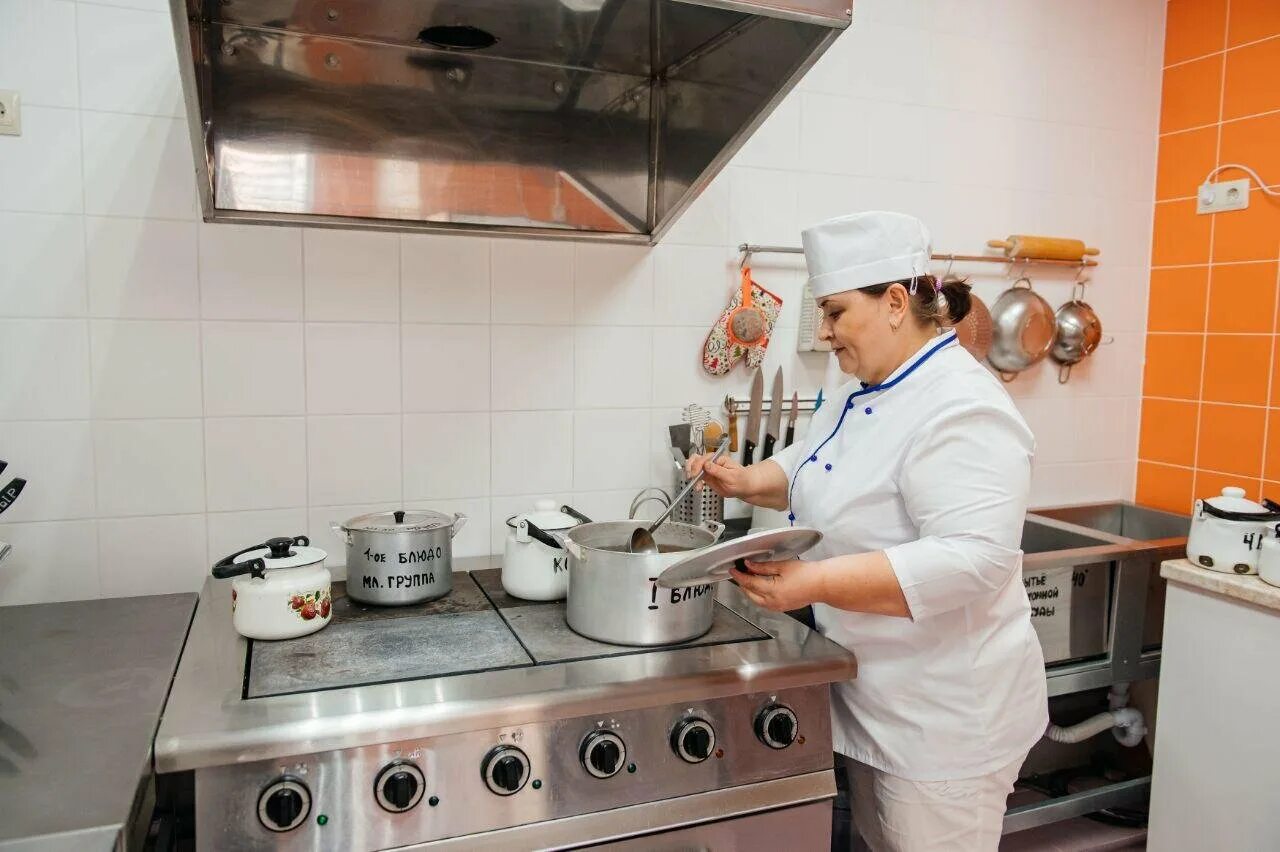Работа в частном саду повар
