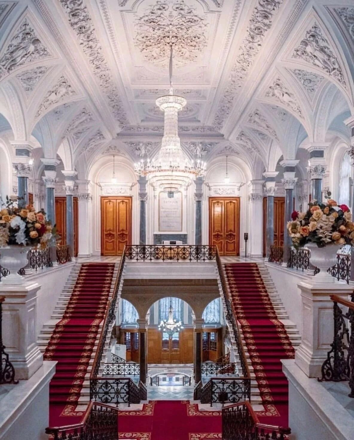 Николаевский дворец в Санкт-Петербурге. Николаевский дворец СПБ. Площадь труда 4 Николаевский дворец. Николаевский дворец (пл. труда, д. 4).