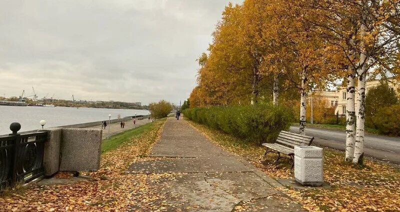 Золотая осень архангельск. Город онега архангельской области. Архангельск октябрь. Архангельск октябрь. Архангельск октябрь.