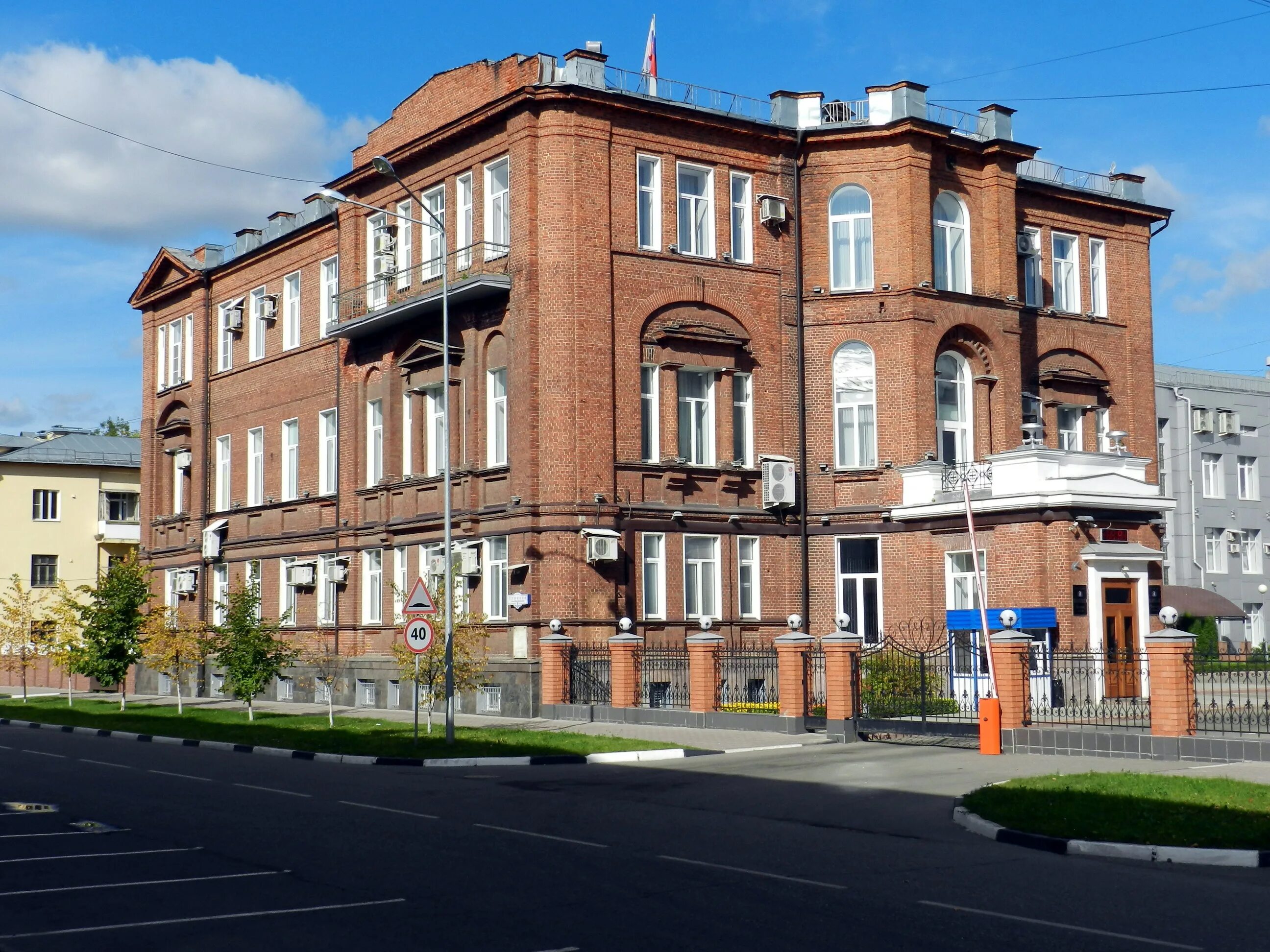 Новосельская 8 иваново. Новосельская 6 иваново общежитие. Ивановский технический колледж иваново. Ул новосельская иваново. Иваново ул советская д28.