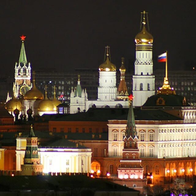 Большой Кремлевский дворец красная площадь ночь. Ночной Кремль Москва БКД. Спасская башня Кремля ночью. Китай город ночью Москва.