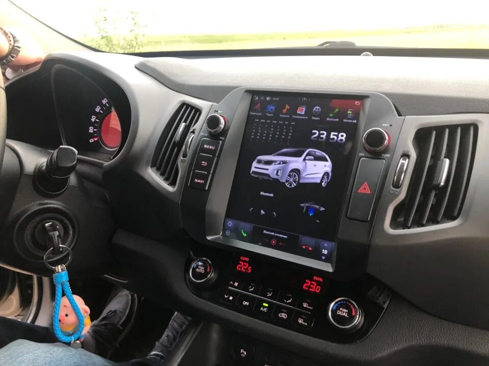 Магнитола Kia Sportage 3 Tesla. Магнитола Тесла на Киа Спортейдж 3. Магнитола Киа Спортейдж Tesla Style. Магнитола Kia Sportage 4. Магнитола спортейдж 3 андроид