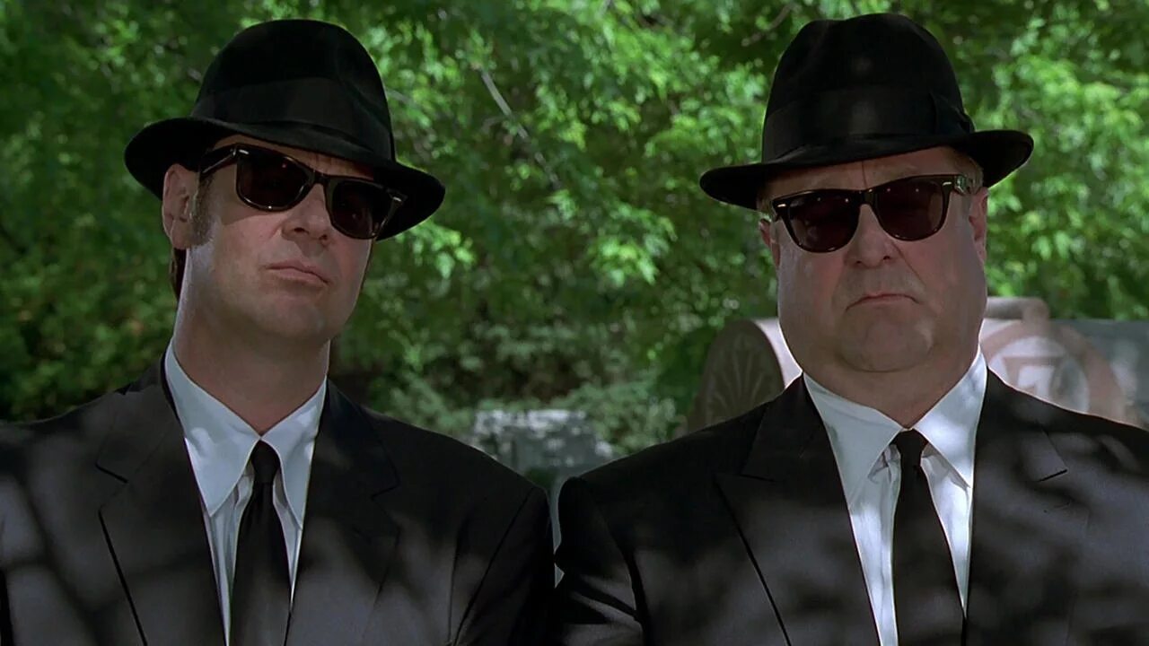 Дэн Эйкройд братья блюз. Blues brothers 2000. Братья блюз 2000 Джон Белуши.