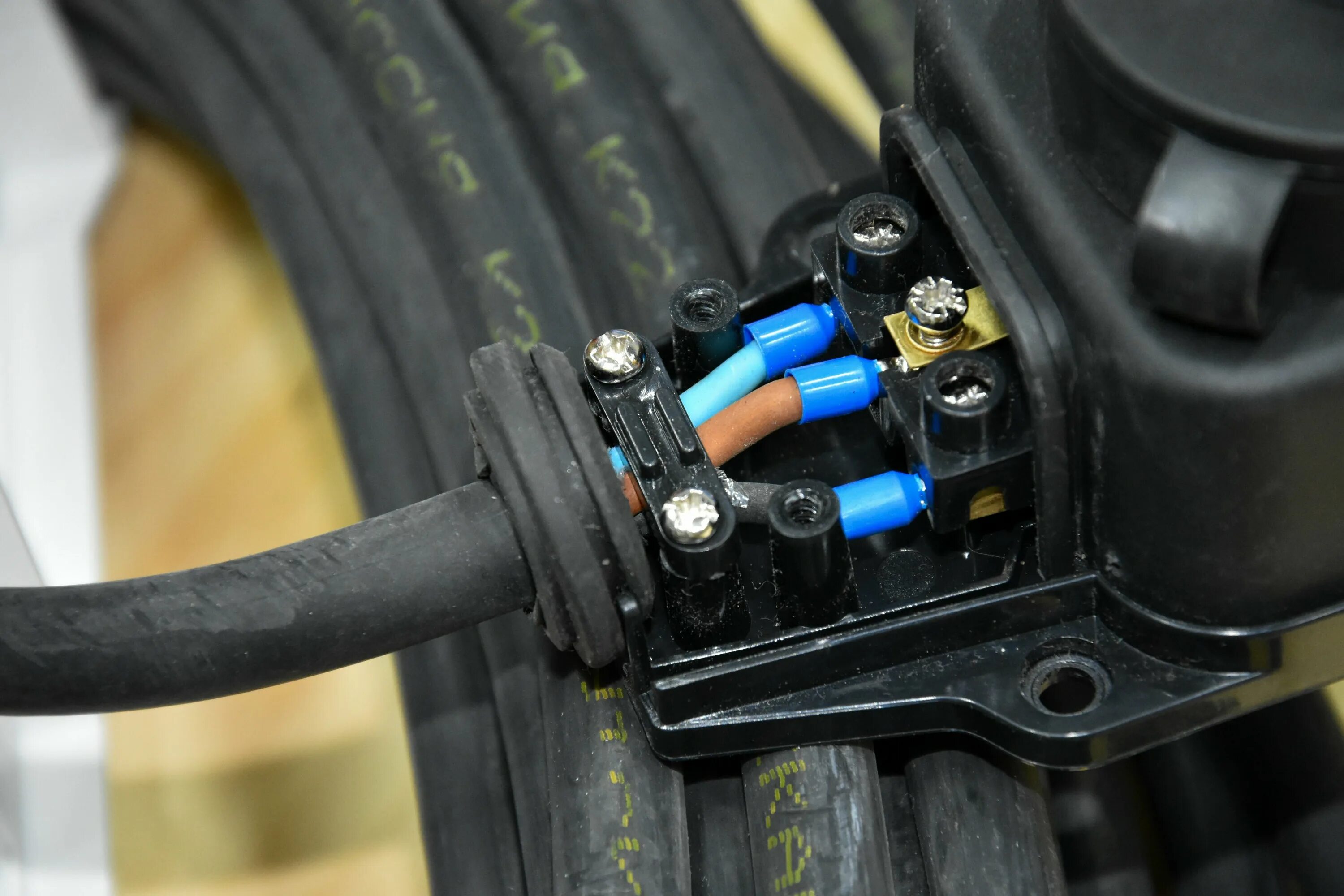 5. 5. кабель кгтп-хл 3х2,5. кгтп 2х2,5 кабель. 5.