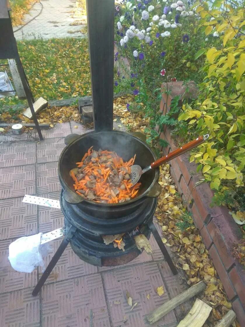 печь под казан "казанка-370". печь для 12 л. печка под казан из дискос. печки для казанов из дисков. печь для казана кайзер 12т.