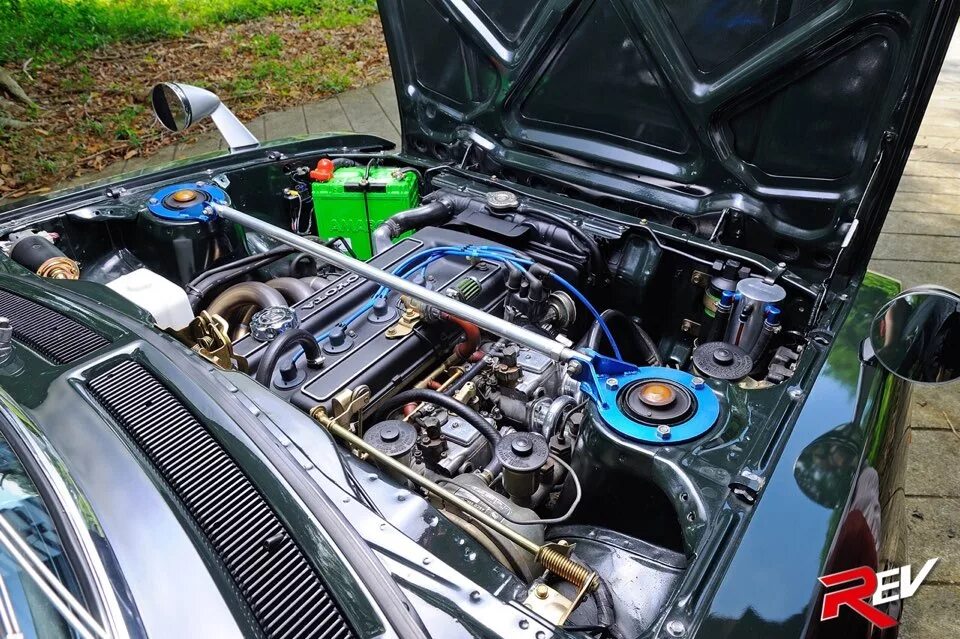 Тойота селика двигатель. Toyota Celica 1975. Toyota 1600 мотор. Toyota 1600 engine. Celica gt двигатель.