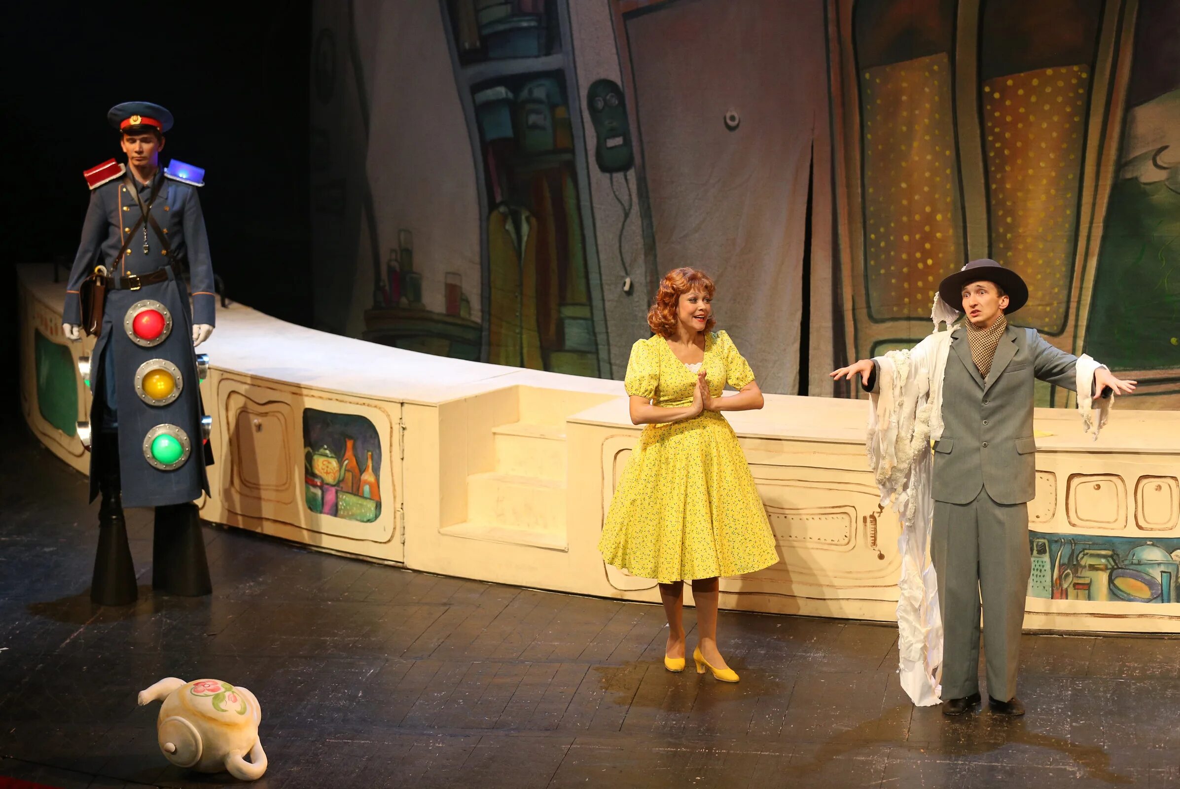 Тюз денискины. Денискины рассказы тюз вологда. Спектакль денискины рассказы в спб тюз. Крымский государственный театр юного зрителя золотой ключик. Денискины рассказы тюз вологда.