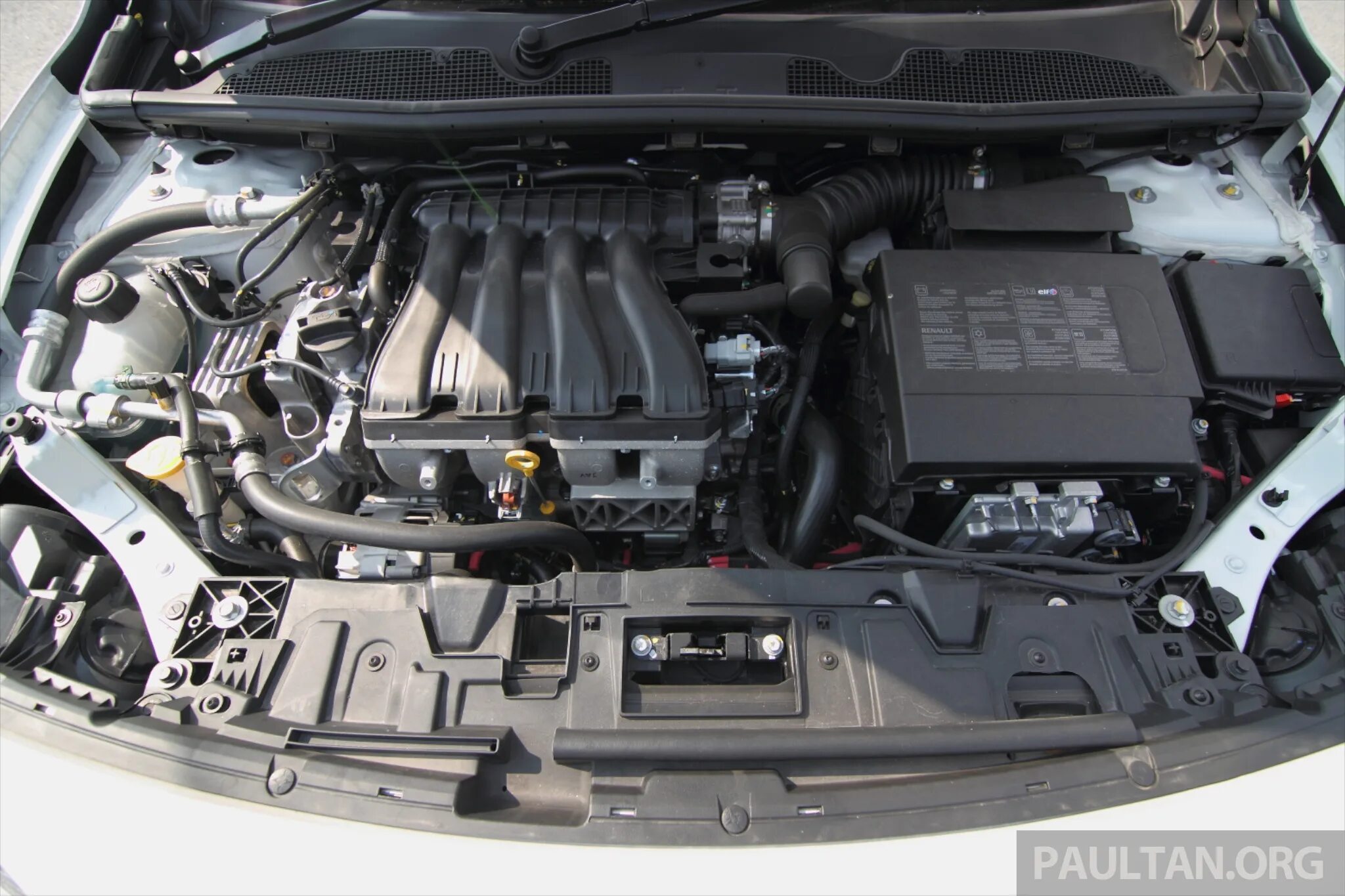 Рено флюенс под капотом фото Renault fluence двигатели