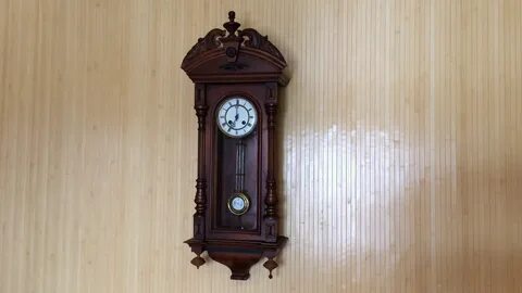 Часы старинные настенные с боем