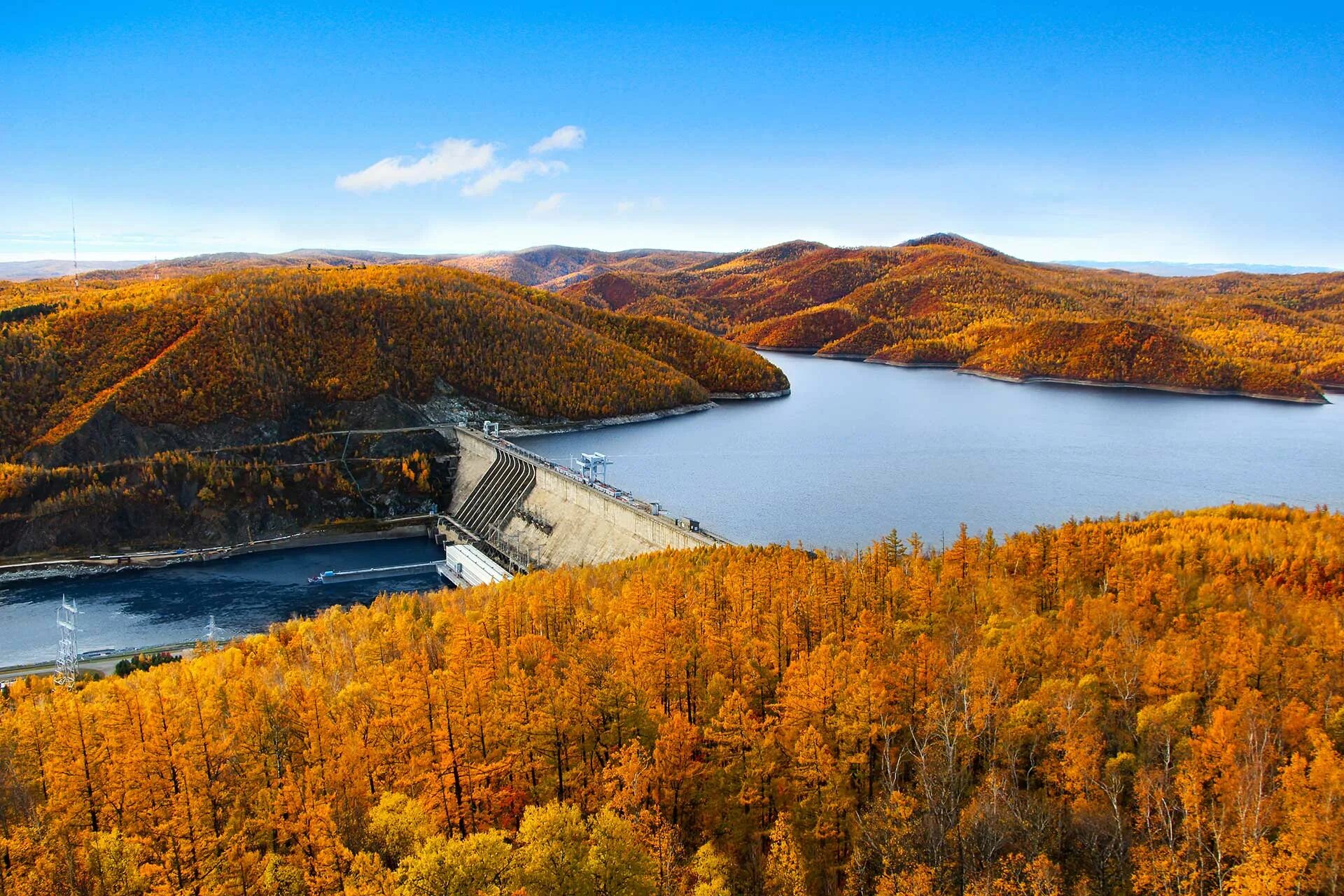 Зея амурская область. Водохранилище Зея Амурская область. Зейское водохранилище ГЭС. Зейская ГЭС Амурская обл.. Река Зея водохранилище.