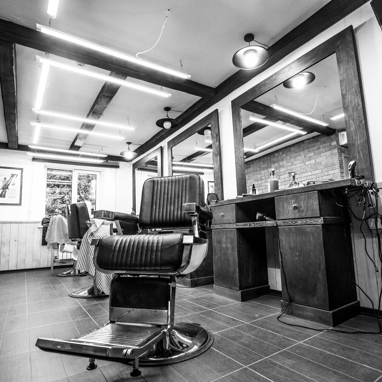 барбершоп чоп чоп воронеж. красные ворота. топ ган барбершоп москва. барбершоп винчестер спб. маленькая мужская парикмахерская.