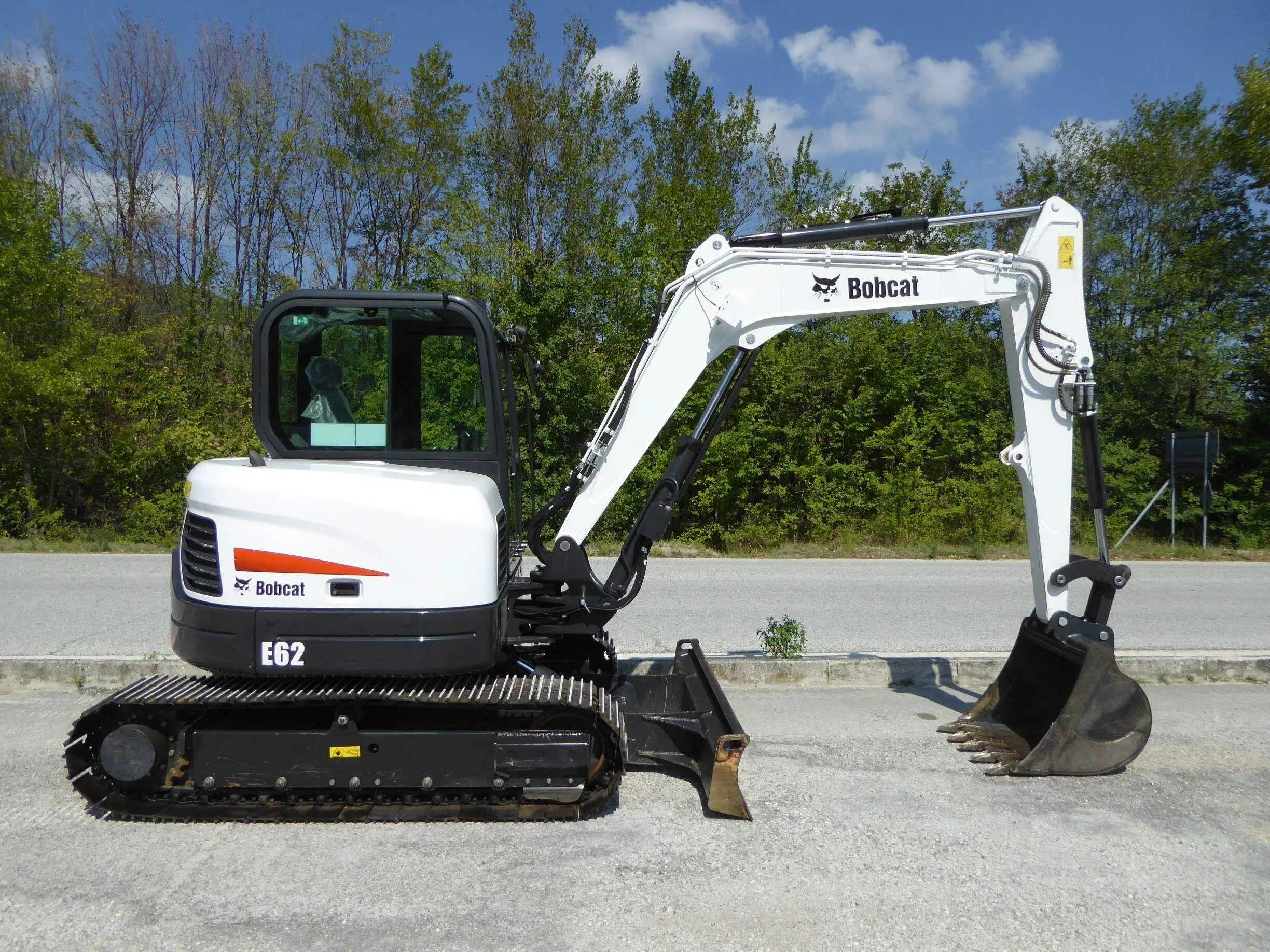 Экскаватор bobcat. Мини-экскаватор «bobcat e62». миниэкскаватор бобкет. мини экскаватор bobcat 435. бобкэт экскаватор 302.5.