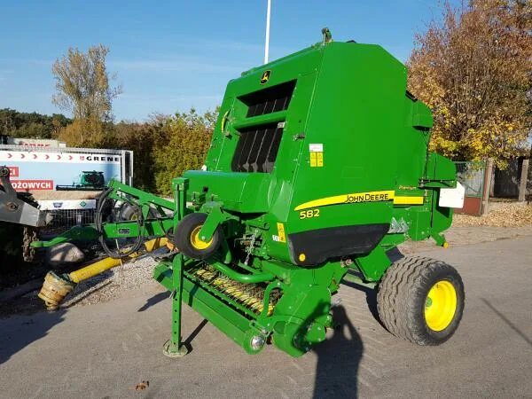 Подборщик john deere. Пресс подборщик l600. Пресс подборщик john deere. Ременный пресс подборщик джон дир. Подборщик john deere.