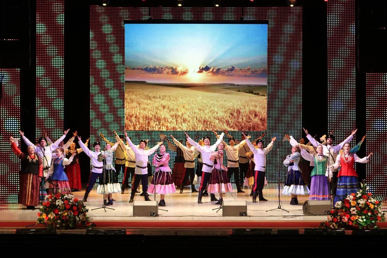русская душа. ансамбль разгуляй саранск фото. ансамбль русской песни забава п мятлево. ансамбль разгуляй песни. инзерский рубеж ансамбль разгуляй.