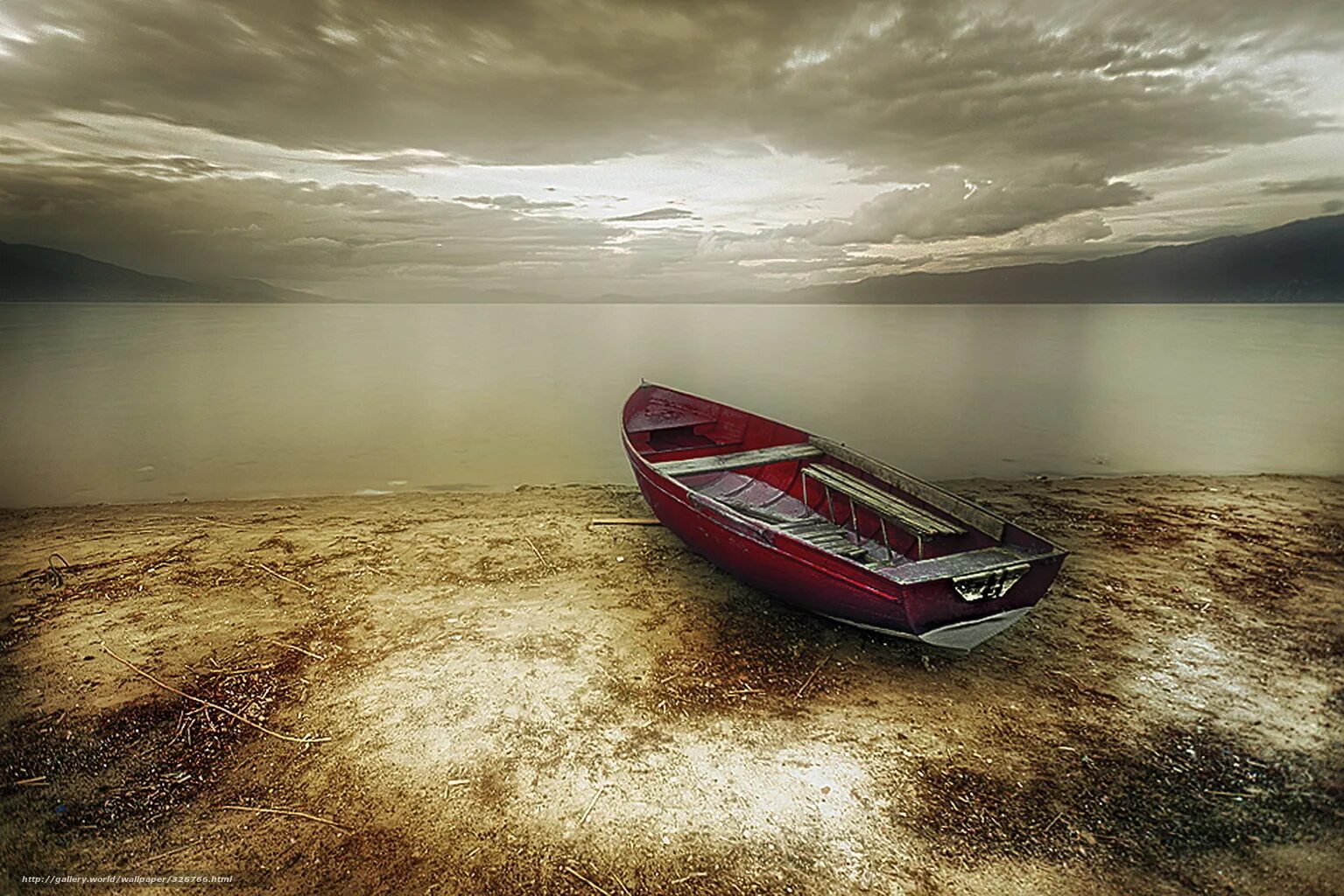 шикарный вид на море. подводные лодки россии. корабль в море. море парус. парусник на закате.