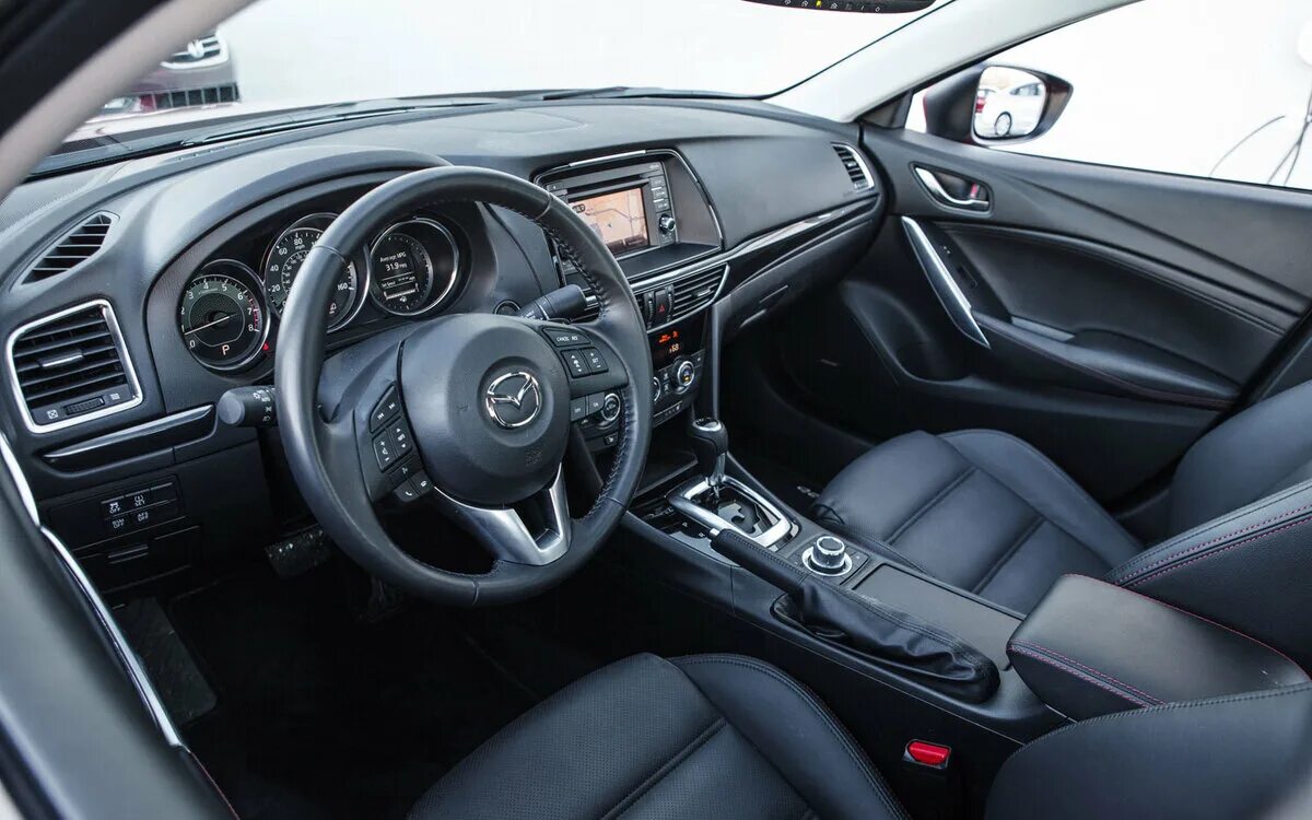 23.06 2015. Mazda 6 Interior. Mazda 6 2014 2.5. Мазда 6 черная салон. Мазда 6 2014 черная.