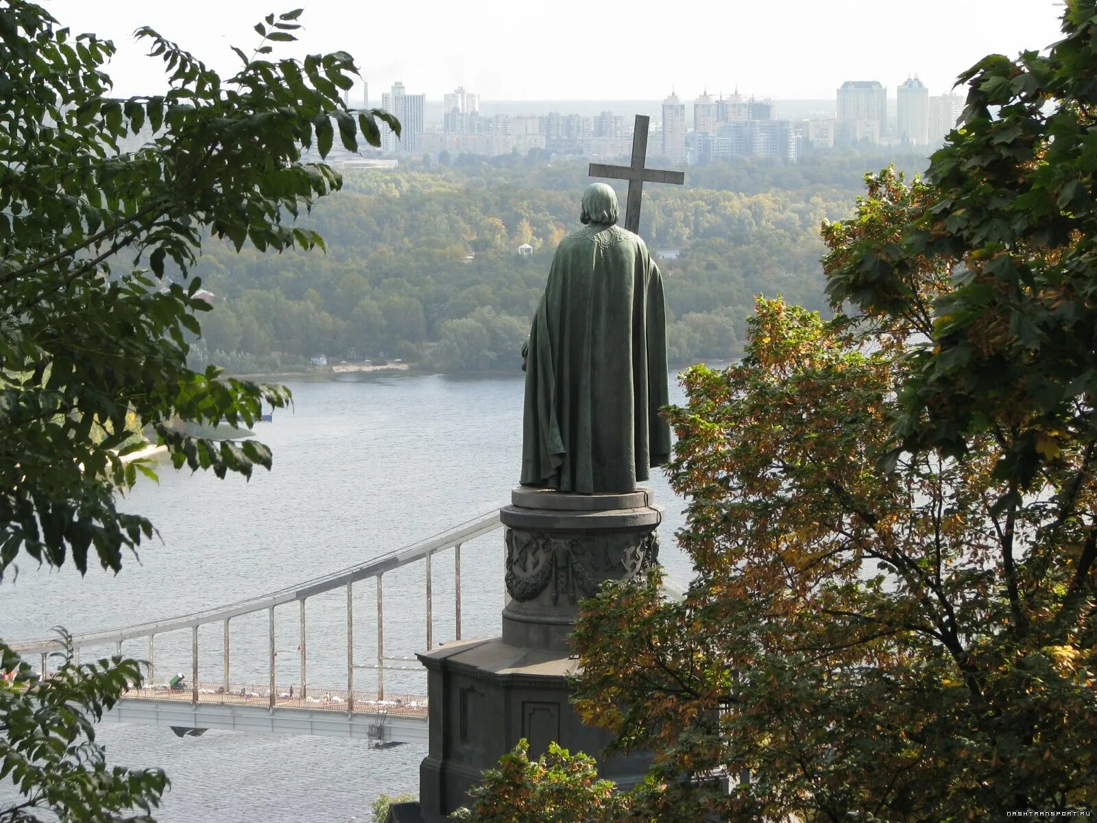 Памятник князю Владимиру в Киеве. Памятник Владимиру красное солнышко в Киеве. Памятник Владимиру Крестителю Руси в Киеве. Памятник Владимиру в Киеве на Владимирской Горке. Памятник князю в киеве