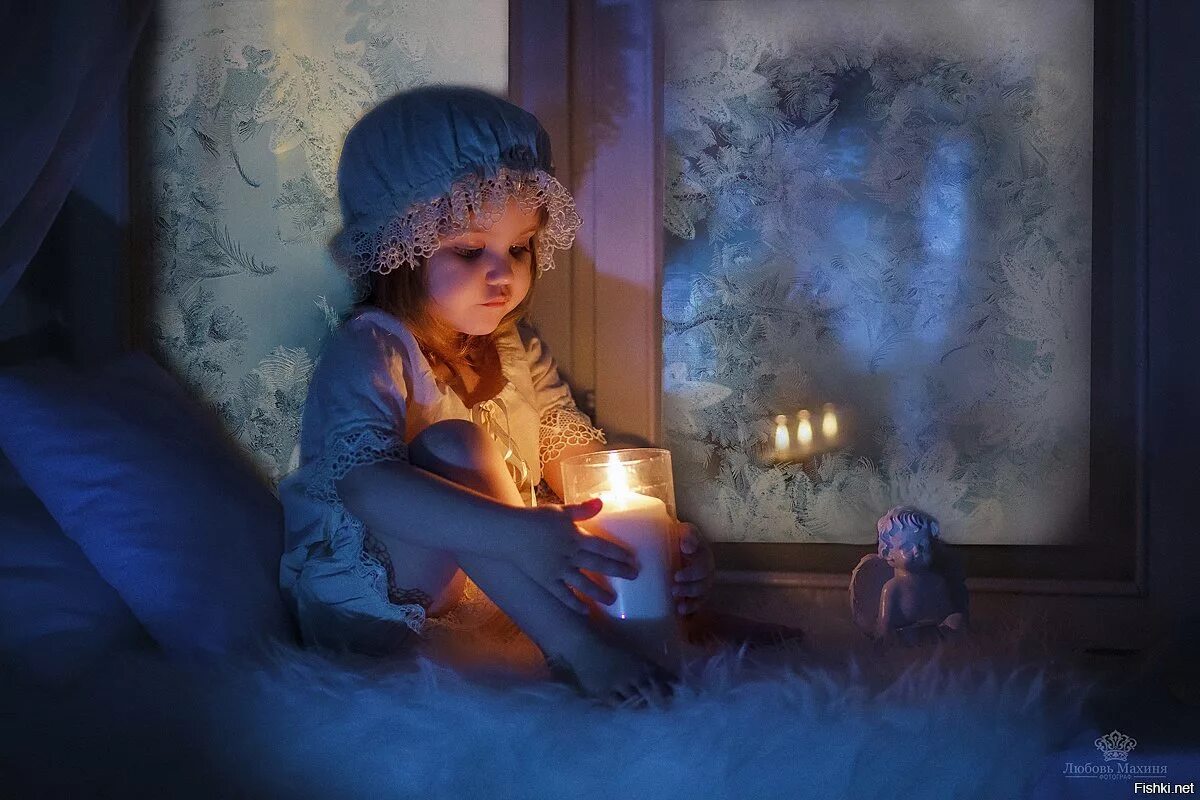 Новый год волшебство. Надежда стрелкина иллюстратор. Жду чуда новый год. Цитаты про зиму. Новогоднее чудо девушка.